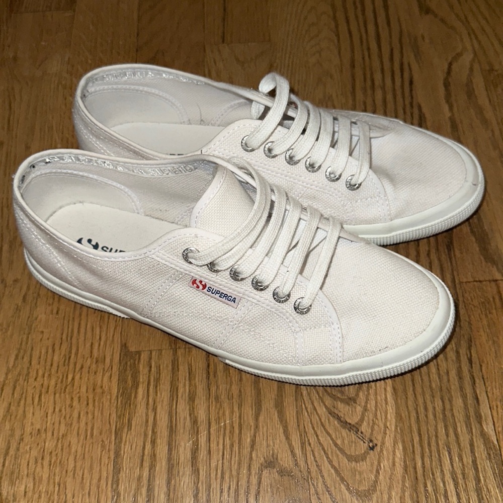Superga Sneakers